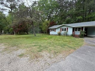 115 Clark LN, Seaford, VA 23696