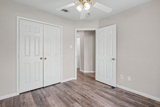 115 S Blue Bonnet Circle, Justin, TX 76247