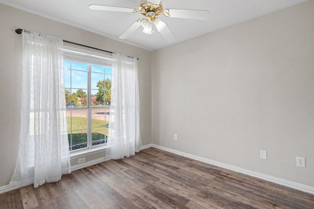 115 S Blue Bonnet Circle, Justin, TX 76247