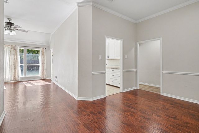 115 S Blue Bonnet Circle, Justin, TX 76247