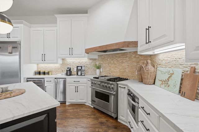 2135 Century Oak Drive, Graford, TX 76449