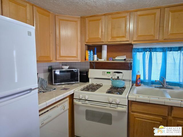 69380 Parkside Drive, Desert Hot Springs, CA 92241