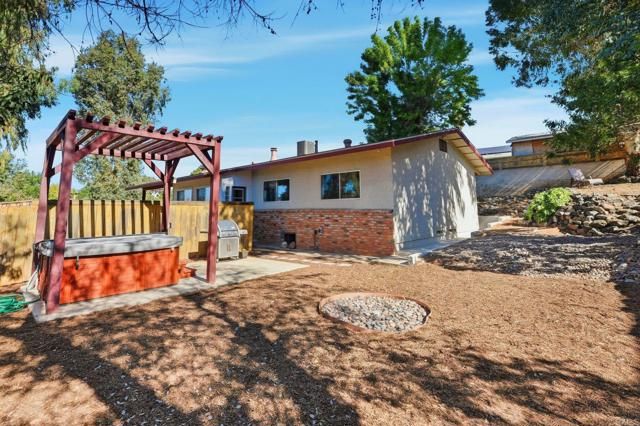 12307 Lemon Crest Drive, Lakeside, CA 92040