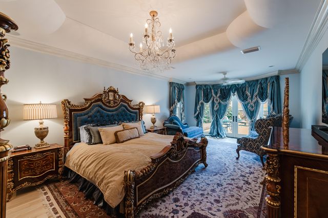 19 N Beach Road, Jupiter Island, FL 33455