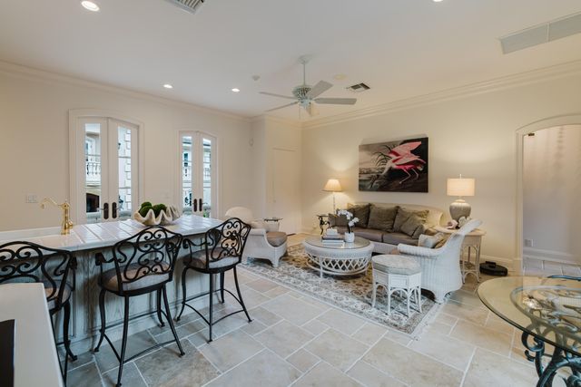 19 N Beach Road, Jupiter Island, FL 33455