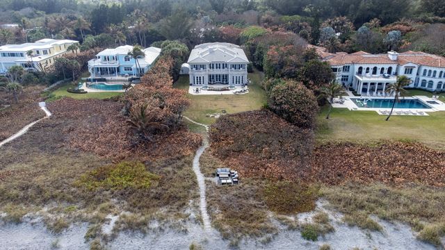 19 N Beach Road, Jupiter Island, FL 33455