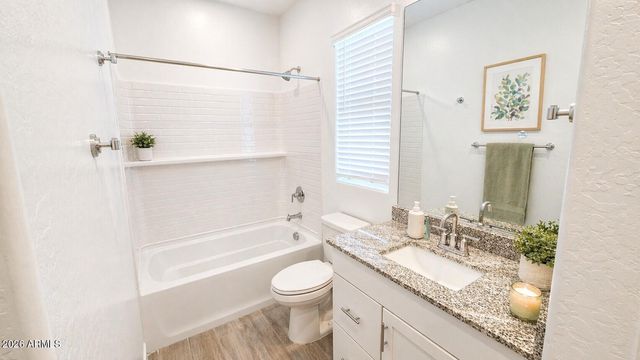 8149 E PETUNIA Avenue 1046, Mesa, AZ 85212
