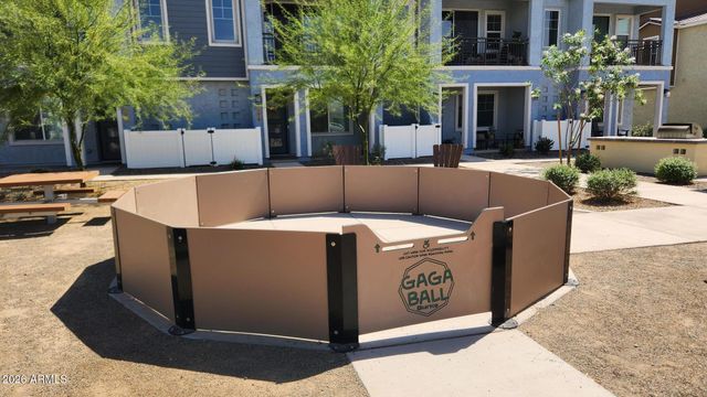 8149 E PETUNIA Avenue 1046, Mesa, AZ 85212