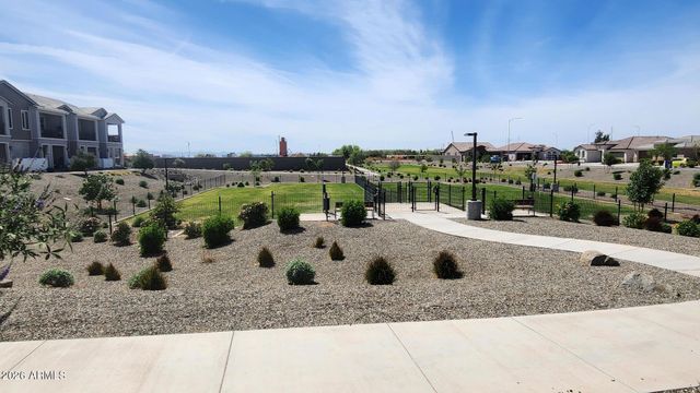8149 E PETUNIA Avenue 1046, Mesa, AZ 85212