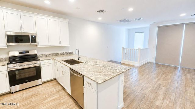 8149 E PETUNIA Avenue 1046, Mesa, AZ 85212
