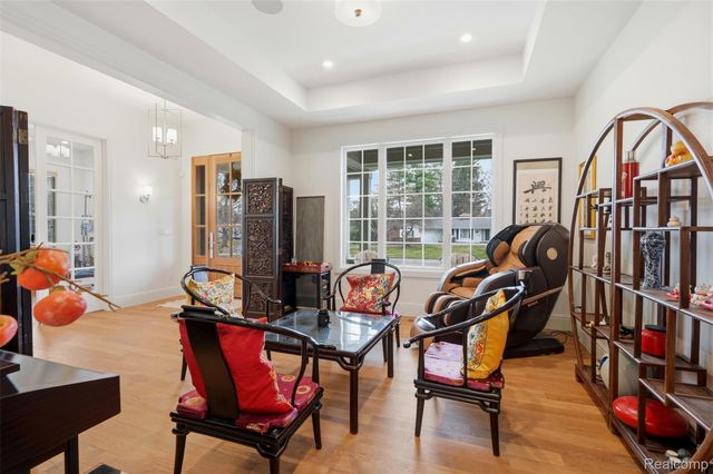 345 Dalebrook Lane, Bloomfield Hills, MI 48301