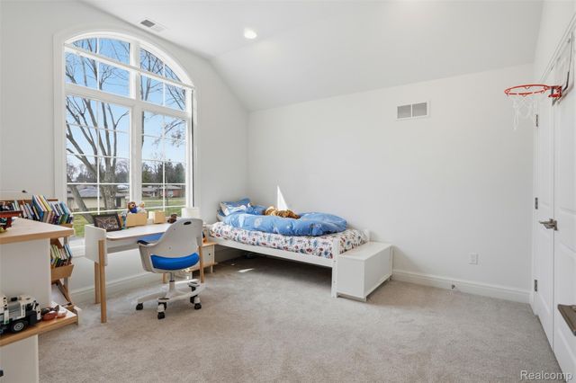 345 Dalebrook Lane, Bloomfield Hills, MI 48301