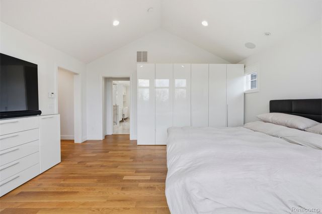 345 Dalebrook Lane, Bloomfield Hills, MI 48301