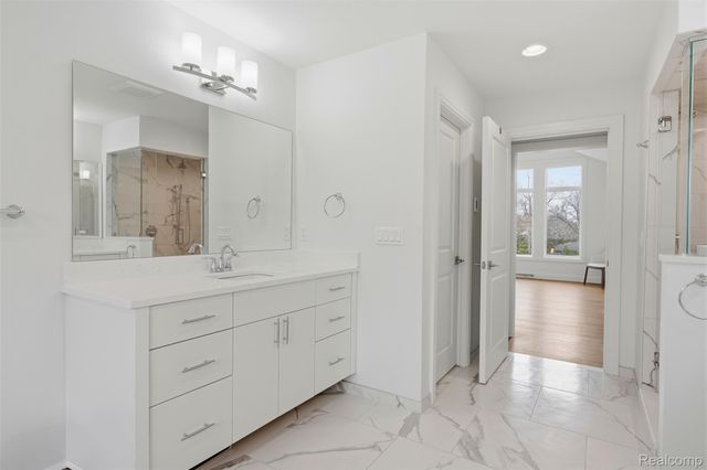 345 Dalebrook Lane, Bloomfield Hills, MI 48301