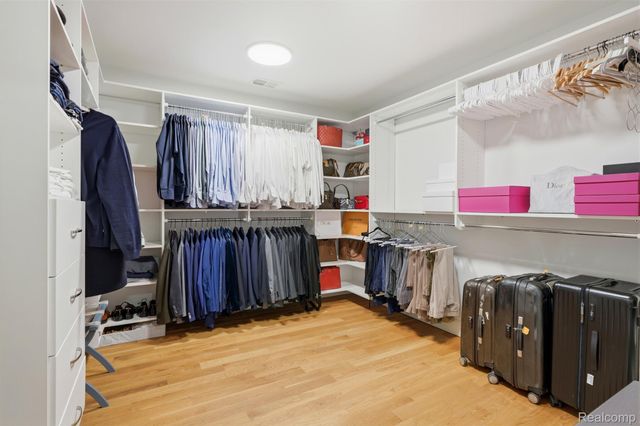 345 Dalebrook Lane, Bloomfield Hills, MI 48301