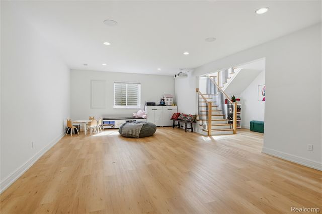 345 Dalebrook Lane, Bloomfield Hills, MI 48301