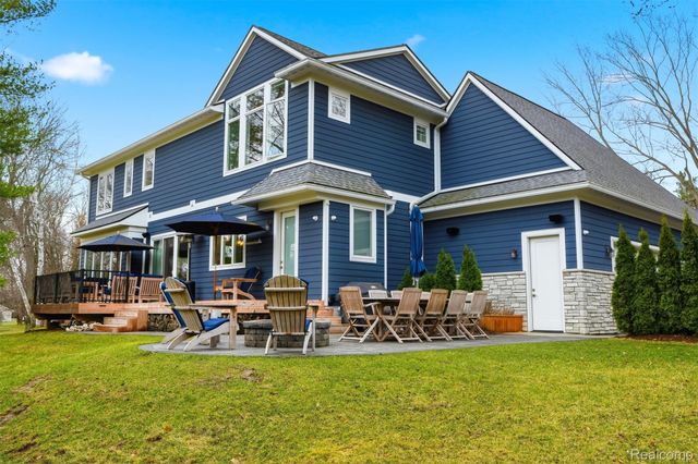 345 Dalebrook Lane, Bloomfield Hills, MI 48301