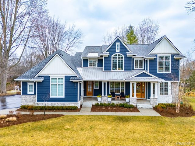 345 Dalebrook Lane, Bloomfield Hills, MI 48301