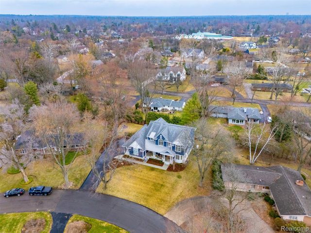 345 Dalebrook Lane, Bloomfield Hills, MI 48301