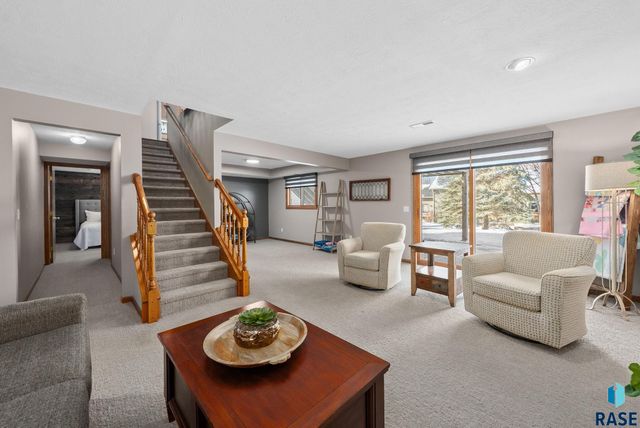 6812 W Hathaway Ln Lane, Sioux Falls, SD 57106