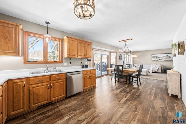 6812 W Hathaway Ln Lane, Sioux Falls, SD 57106