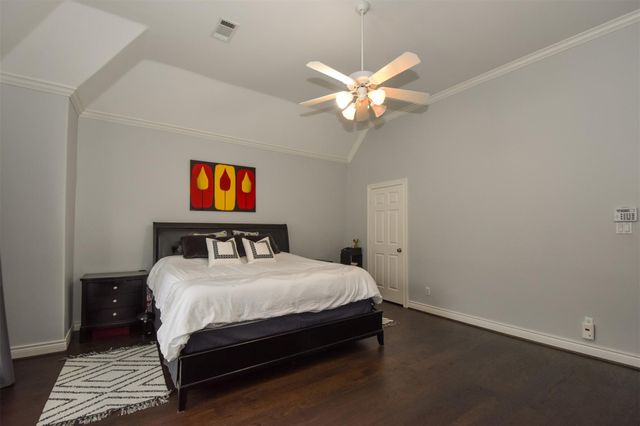 3226 Pemberton Circle Drive, Houston, TX 77025