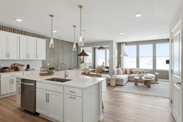 4744 AirLake Curve, Woodbury, MN 55129