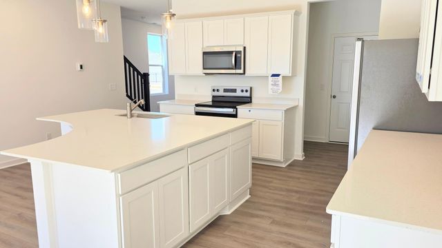 4744 AirLake Curve, Woodbury, MN 55129