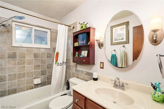5336 Donner Drive, Clinton, OH 44216