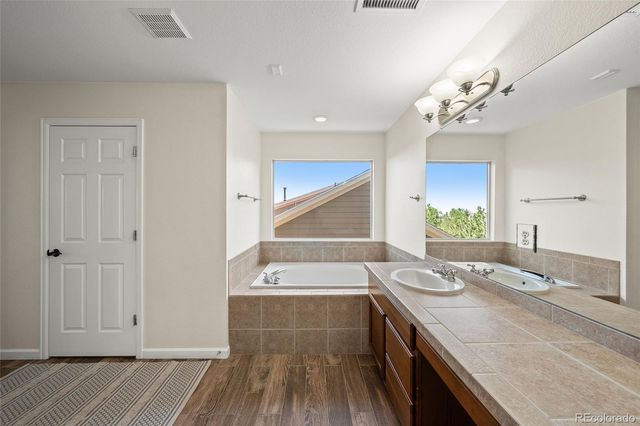 27173 E Ontario Place, Aurora, CO 80016
