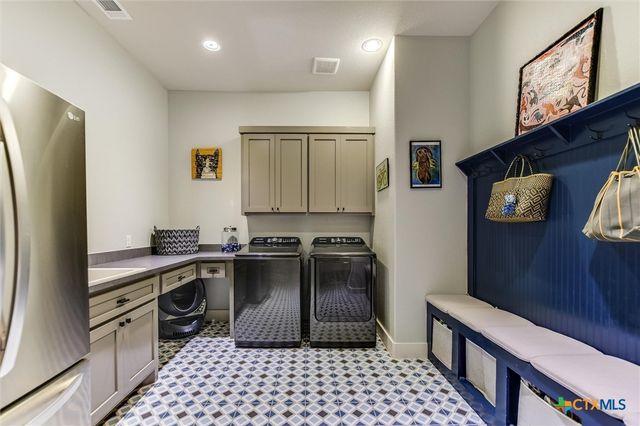 205 Axis Loop, Georgetown, TX 78628