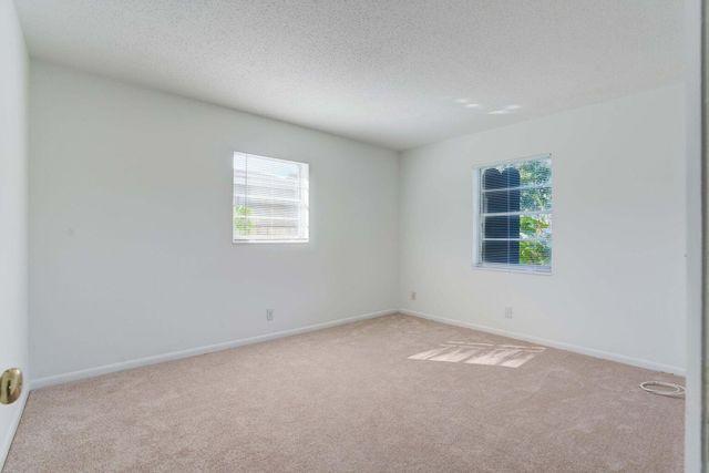 700 N Hepburn Avenue N, Jupiter, FL 33458