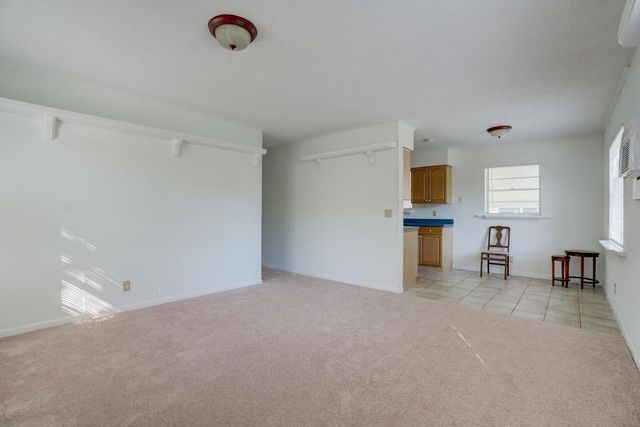 700 N Hepburn Avenue N, Jupiter, FL 33458