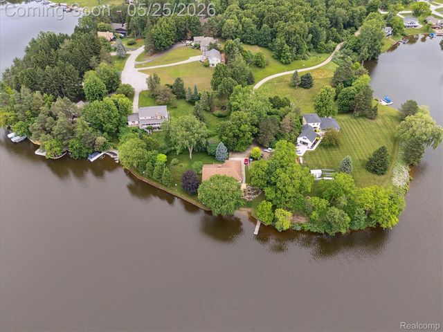3817 Lake Lapeer Drive, Elba Township, MI 48455