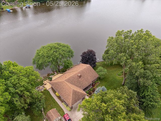 3817 Lake Lapeer Drive, Elba Township, MI 48455