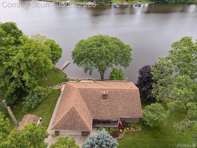 3817 Lake Lapeer Drive, Elba Township, MI 48455