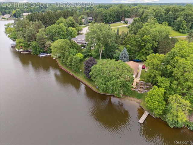 3817 Lake Lapeer Drive, Elba Township, MI 48455