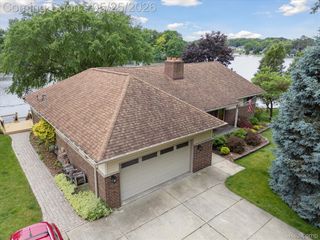 3817 Lake Lapeer Drive, Elba Township, MI 48455