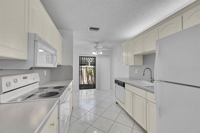 4861 NW 22nd St 4175, Coconut Creek, FL 33063