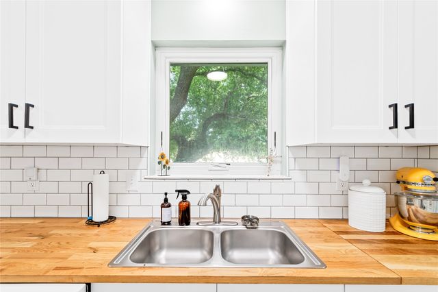 2308 Oldbridge Drive, Dallas, TX 75228