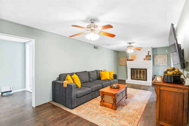 2308 Oldbridge Drive, Dallas, TX 75228