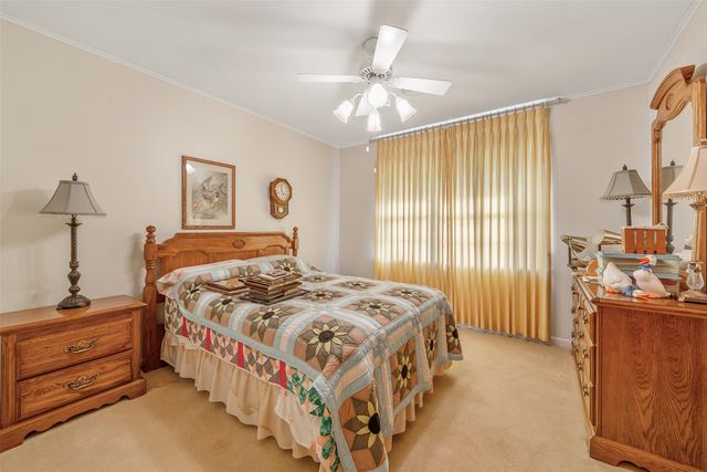 1858 S Dickinson Drive, Rusk, TX 75785