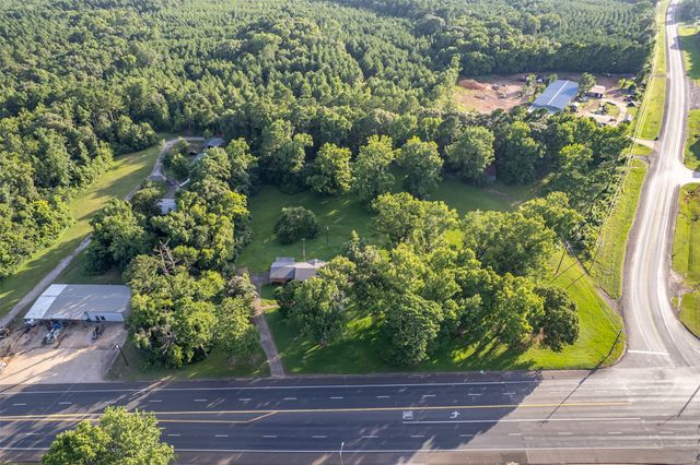 1858 S Dickinson Drive, Rusk, TX 75785