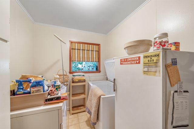 1858 S Dickinson Drive, Rusk, TX 75785