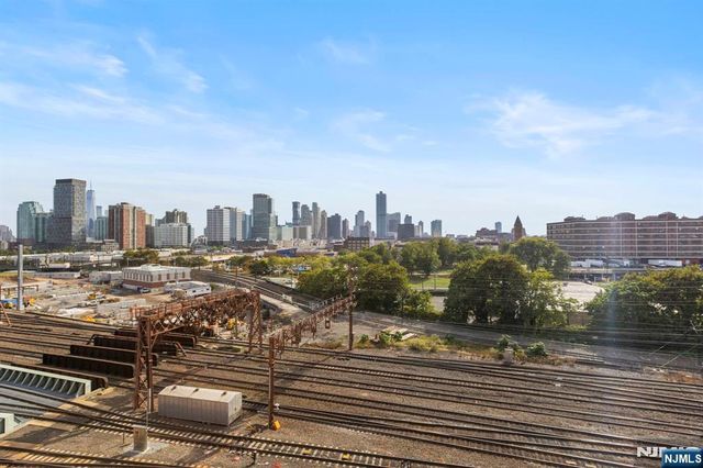 700 Grove Street 9-M, Jersey City, NJ 07310