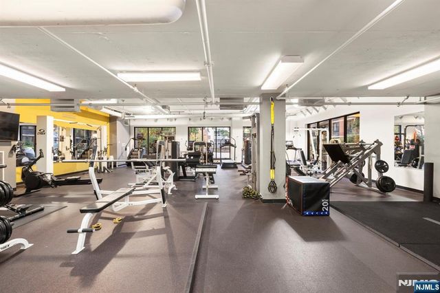 700 Grove Street 9-M, Jersey City, NJ 07310