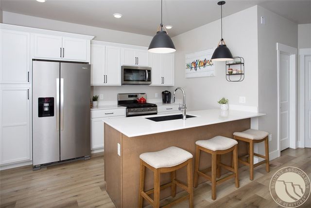 1864 St Peter Lane, Billings, MT 59101