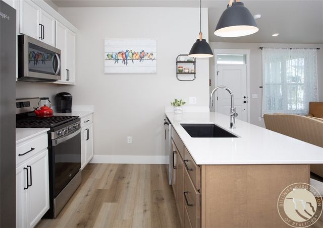 1864 St Peter Lane, Billings, MT 59101