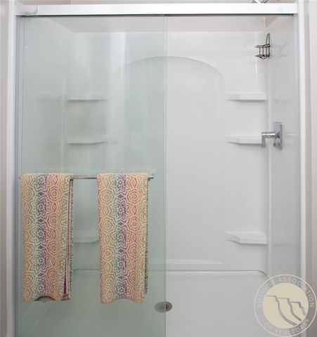 1864 St Peter Lane, Billings, MT 59101