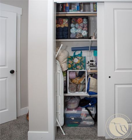 1864 St Peter Lane, Billings, MT 59101